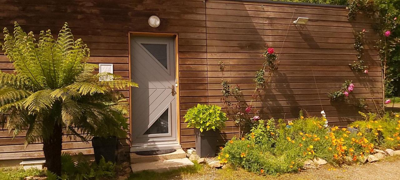 L'Oustaou Du Bodo Bed and Breakfast Ambon Εξωτερικό φωτογραφία