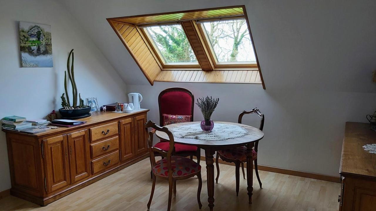 L'Oustaou Du Bodo Bed and Breakfast Ambon Εξωτερικό φωτογραφία